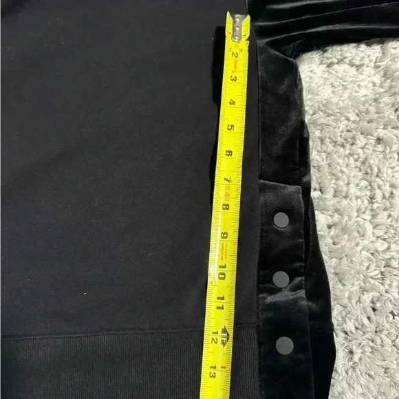 Athleta Sweatshirt Womens Small Black Retroplush Velvet Crew Neck Side Buttons - Picture 6 of 8